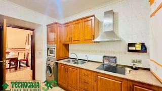 Casa adosada en venta en Herencia