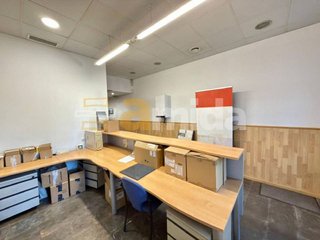 Edificio en venta en Gràcia en Sabadell