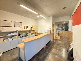 Edificio en venta en Gràcia en Sabadell