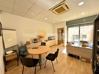 Edificio en venta en Gràcia en Sabadell