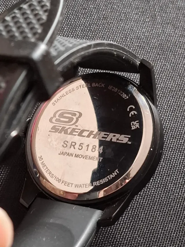 Reloj Skechers Negro.