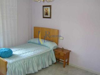 Casa adosada en venta en Valencia de Don Juan