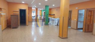 Local comercial en venta en Valencia de Don Juan