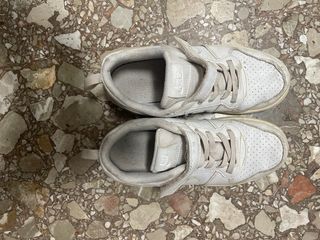 Zapatillas Nike Blancas y talla 33