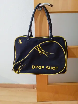 Bolso pádel Drop Shot negro/amarillo.
Regalo Clipb