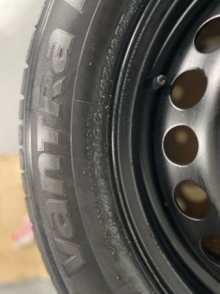 Rueda Hankook Vantra LT con llanta VW T6.1