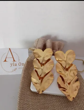 Pendientes Corazón Bañados en Oro 18k