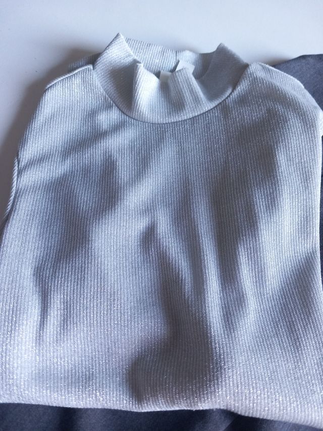Pantalón  Zara y jersey gris H&M