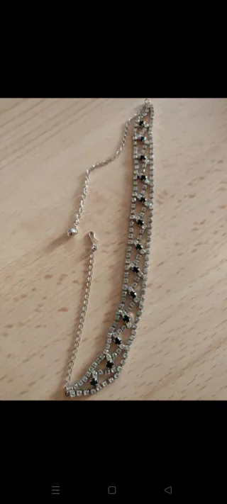Conjunto de joyería collar y pendientes