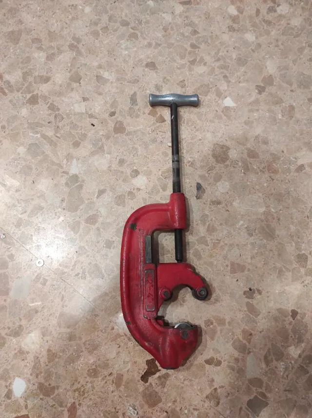 Cortatubos 2-4 pulgadas