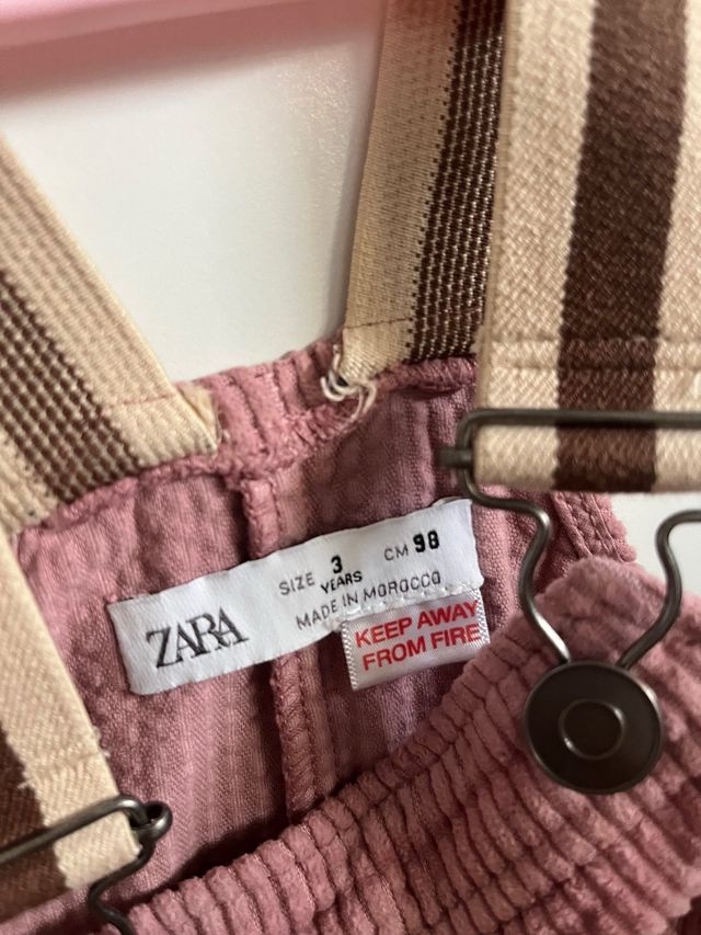 Peto Zara de pana rosa para niña