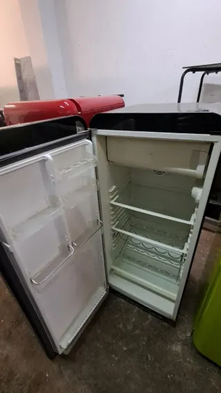 Nevera pequeña estilo industrial