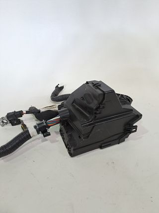 CAJA RELES / FUSIBLES NISSAN NOTE (2)