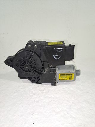 MOTOR ELEVALUNAS DELANTERO DERECHO KIA CEED (2)