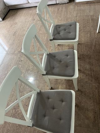 URGE.Mesa extensible ingatorp y 6 sillas rosentorp