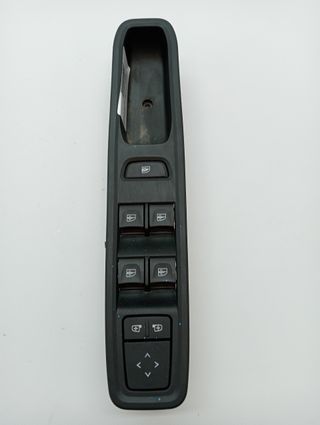 MANDO ELEVALUNAS DELANTERO IZQUIERDO DACIA SANDERO
