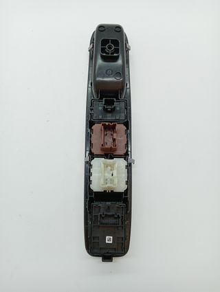 MANDO ELEVALUNAS DELANTERO IZQUIERDO DACIA SANDERO