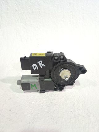 MOTOR ELEVALUNAS DELANTERO DERECHO KIA CEED
