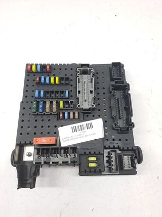 CAJA RELES / FUSIBLES VOLVO S60 BERLINA (2)