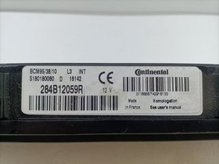CAJA RELES / FUSIBLES RENAULT FLUENCE (2)