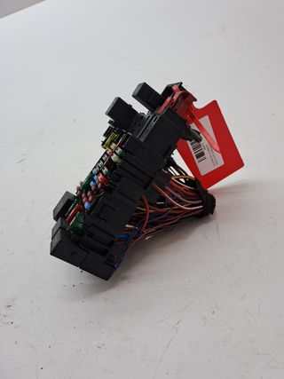 CAJA RELES / FUSIBLES AUDI A1 CITYCARVER (GBH) (2)