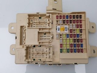 CAJA RELES / FUSIBLES KIA SPORTAGE (5)