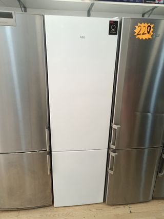 Nevera AEG Blanca con Garantía y Transporte