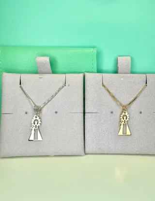 Cadena con colgante Mare de Déu en plata de ley