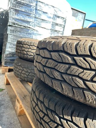 Cooper discoverer at3 sport 205/80 r16 + llantas 
