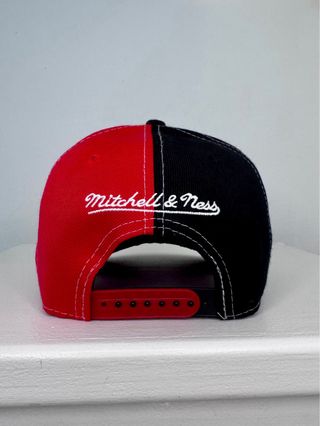 Gorra Chicago Bulls Mitchell & Ness Snap Back