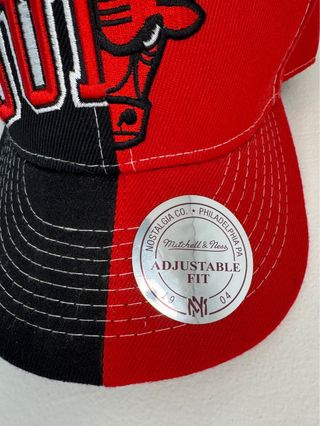 Gorra Chicago Bulls Mitchell & Ness Snap Back