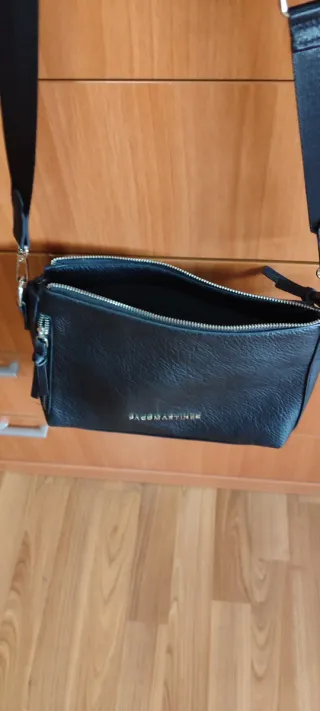 Bolso negro bandolera