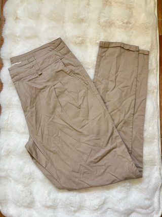 Pantalón vestir beige talla 40