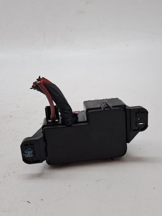 CAJA RELES / FUSIBLES OPEL MOKKA