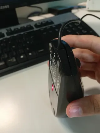 Ratón Logitech Negro con Cable
