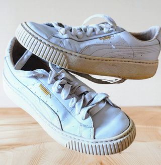 2 paia di scarpe da ginnastica Puma e Adidas super