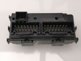 CAJA RELES / FUSIBLES KIA CEED (16)