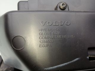 GUANTERA VOLVO V40 (4)