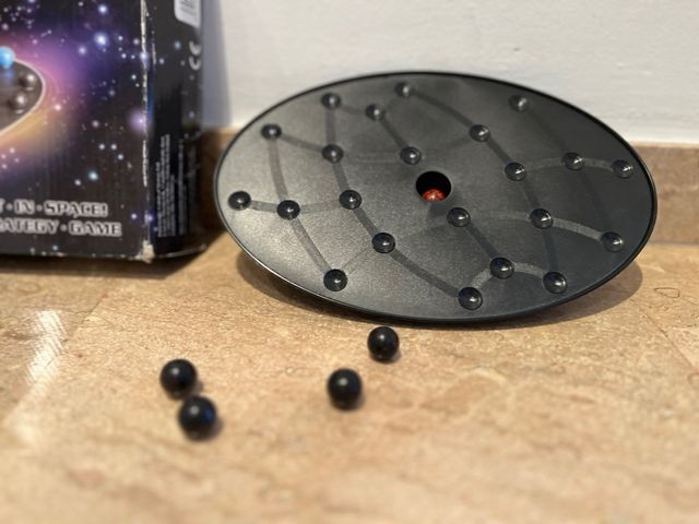 Gravity Trap Juego de Mesa