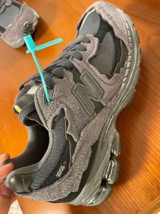 Zapatillas New Balance 2002r Gris/Negro
