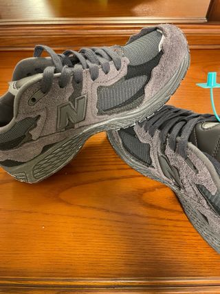 Zapatillas New Balance 2002r Gris/Negro