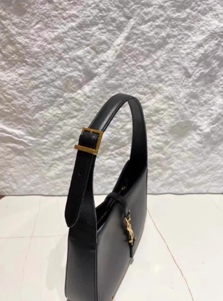 Saint Laurent YSL