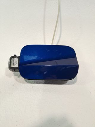 TAPA EXTERIOR COMBUSTIBLE SEAT LEON (KL1)