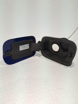 TAPA EXTERIOR COMBUSTIBLE SEAT LEON (KL1)