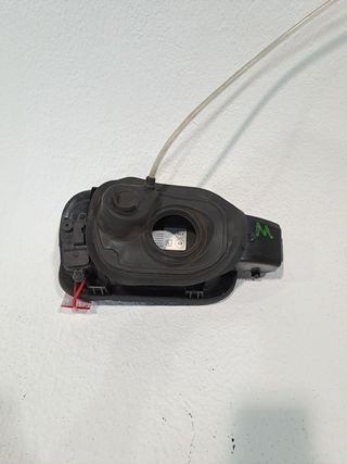 TAPA EXTERIOR COMBUSTIBLE SEAT LEON (KL1)