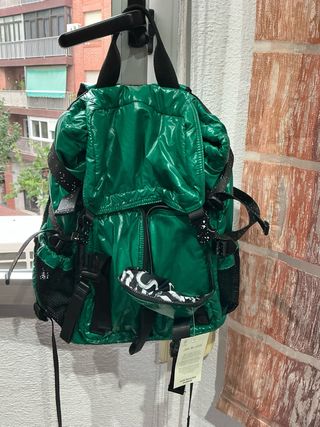 Mochila Desigual verde brillante