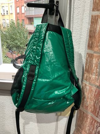 Mochila Desigual verde brillante