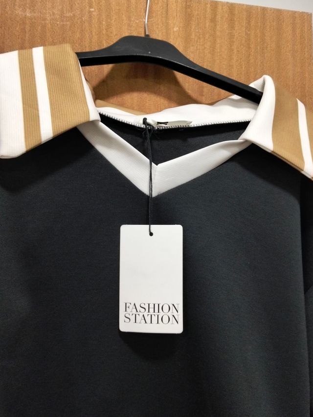 Conjunto negro y dorado