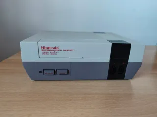 Consola Nintendo NES Incluye 4 Juegos
