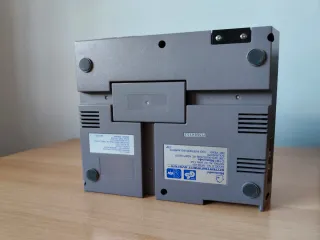 Consola Nintendo NES Incluye 4 Juegos